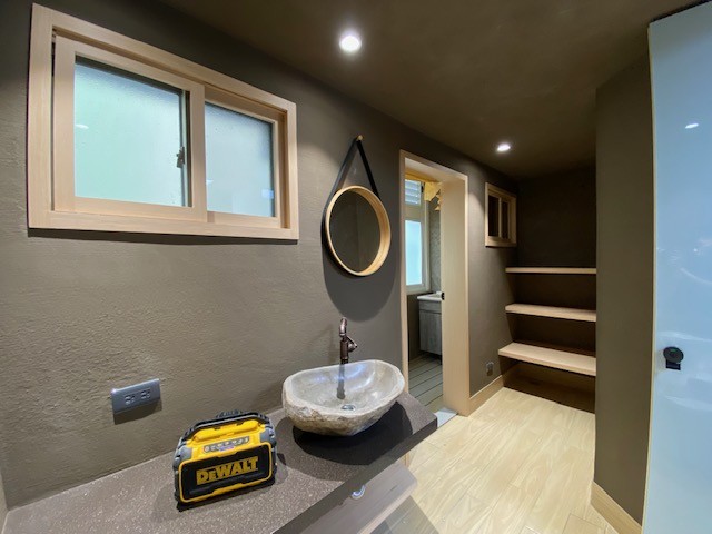 浴室翻修完工照